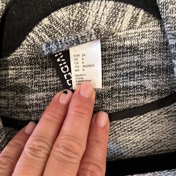 H&M knit blazer - Picture 2 of 3